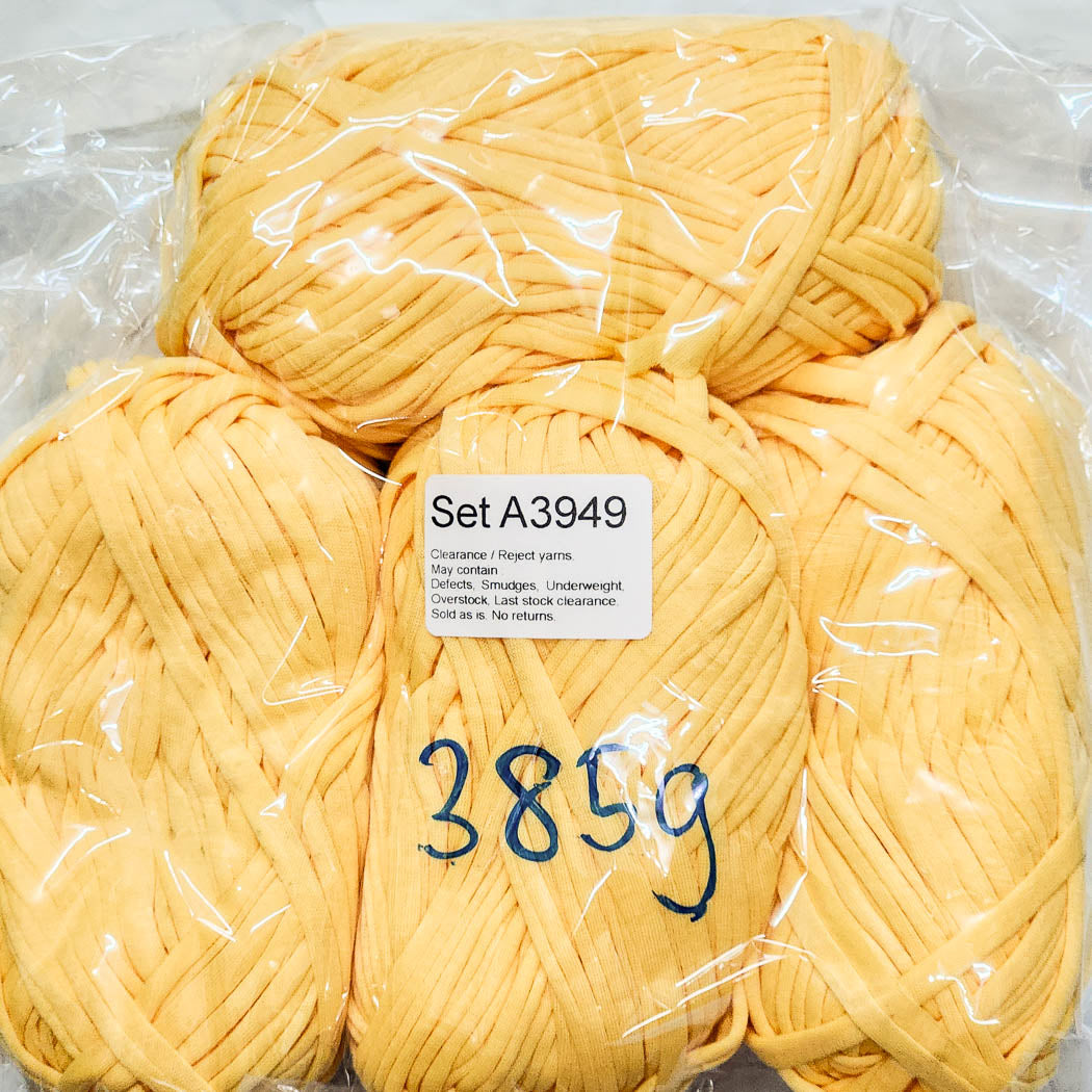 T-Shirt Yarn TSP Clearance / Reject yarns (4 balls per pack) Benang Kait